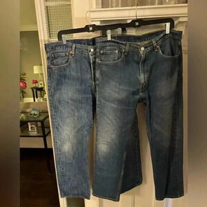 Levi’s (2) pairs men’s 501 & 505 jeans size 38x30 great condition